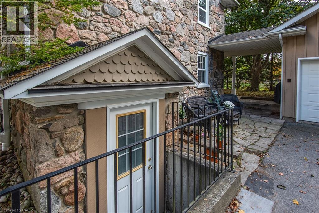 274 WOODRIDGE Drive - 10