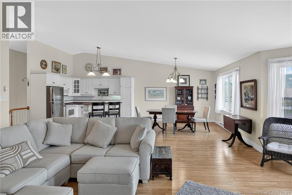 38 Merritt Hill Road - 12