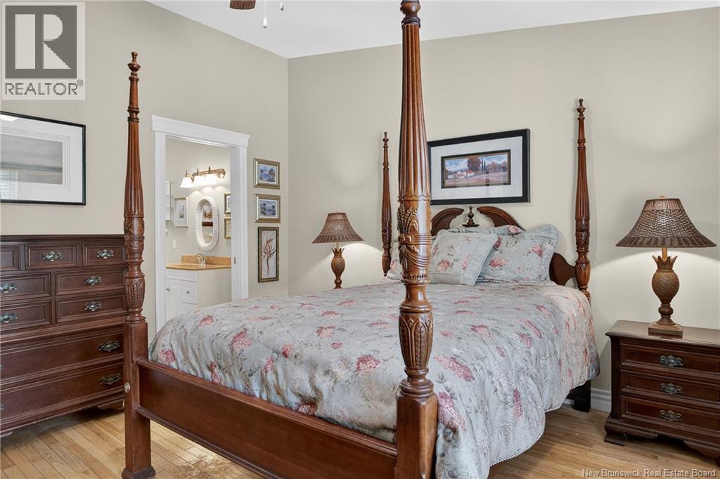 38 Merritt Hill Road - 23
