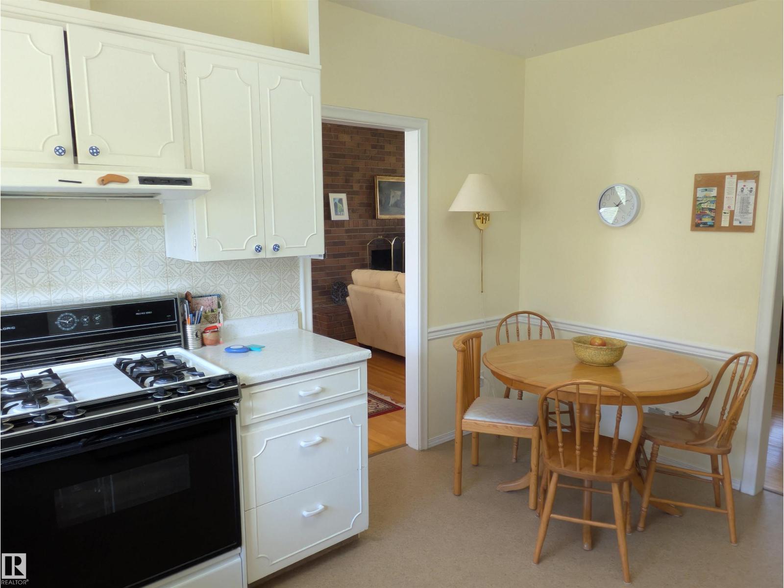 8718 119 ST NW — photo 29