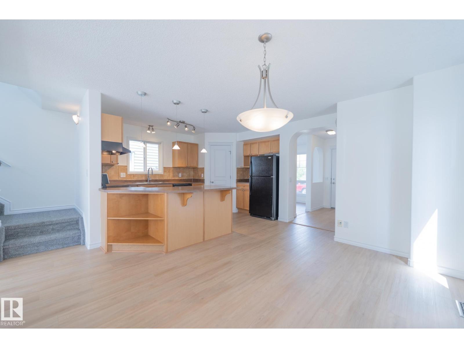 20339 58 AV NW - 13