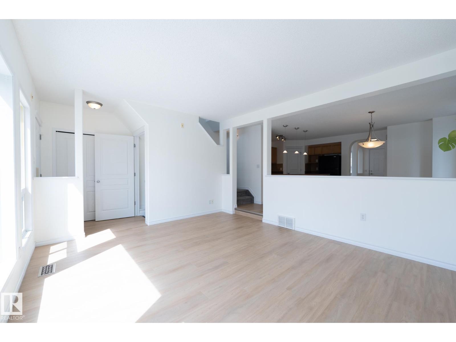 20339 58 AV NW - 22