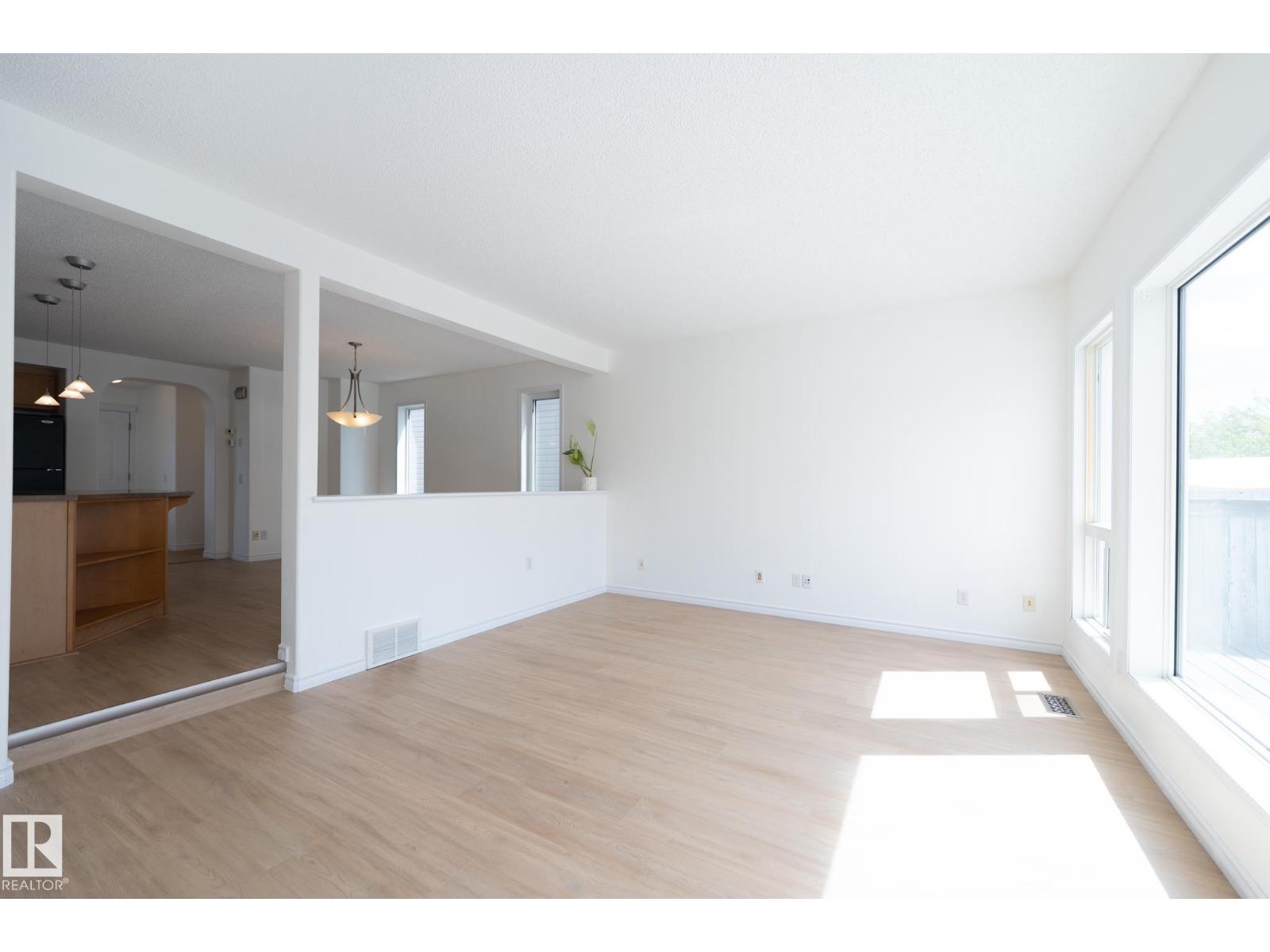 20339 58 AV NW - 25