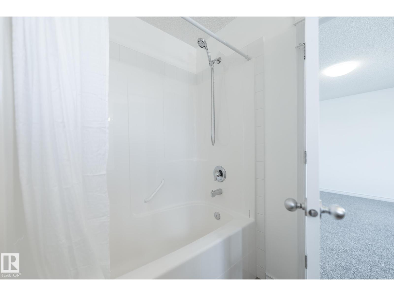 20339 58 AV NW - 42