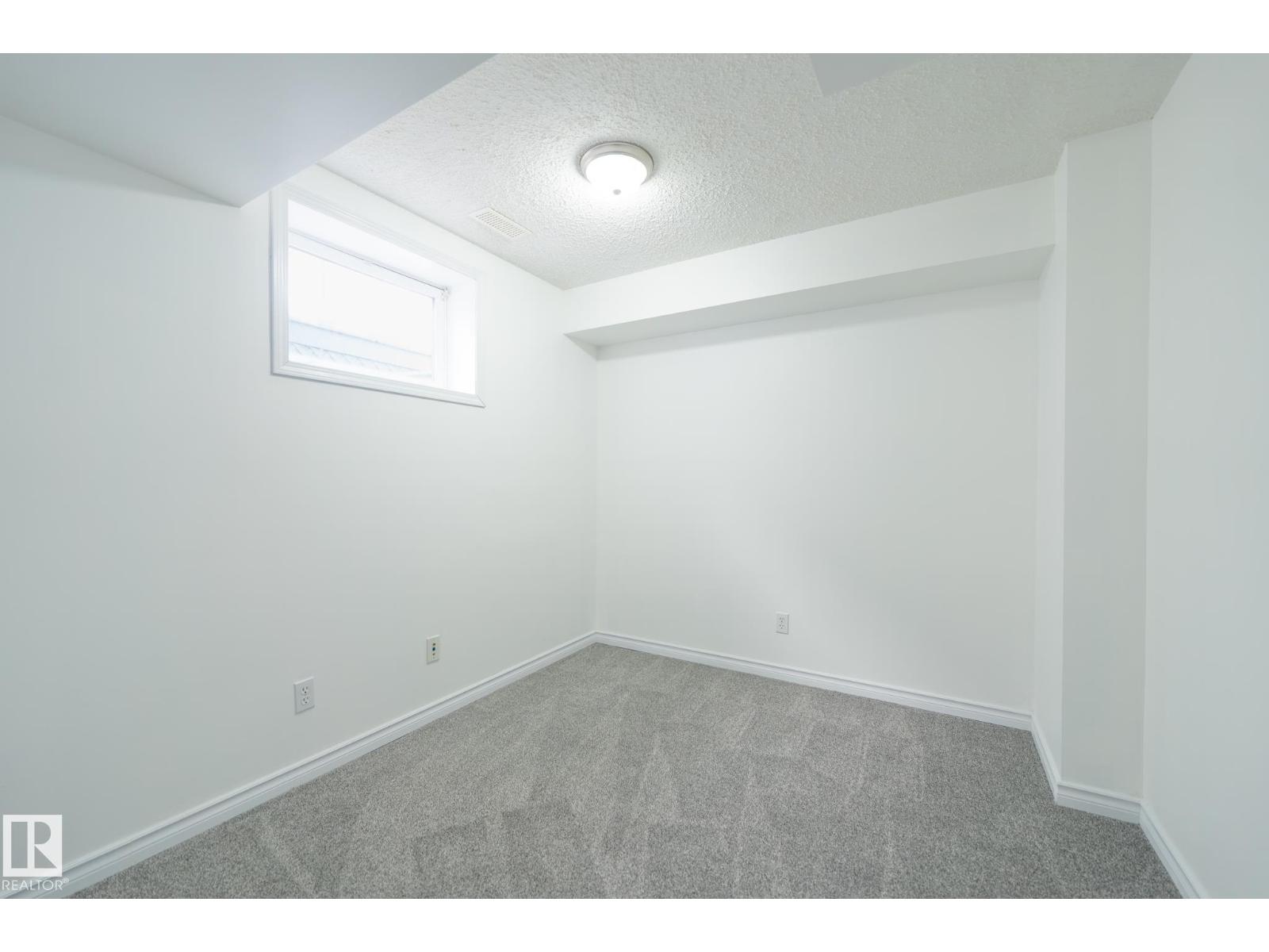 20339 58 AV NW - 52