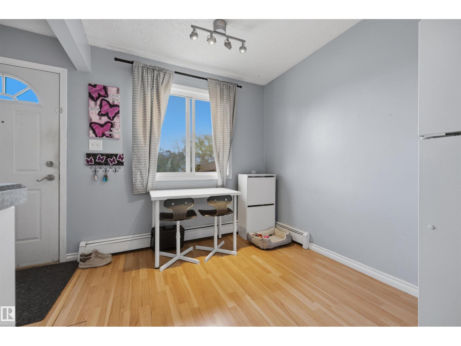 #3 18315 89 AV NW - 9