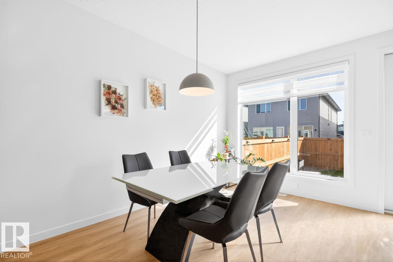 17347 100 ST NW - 12