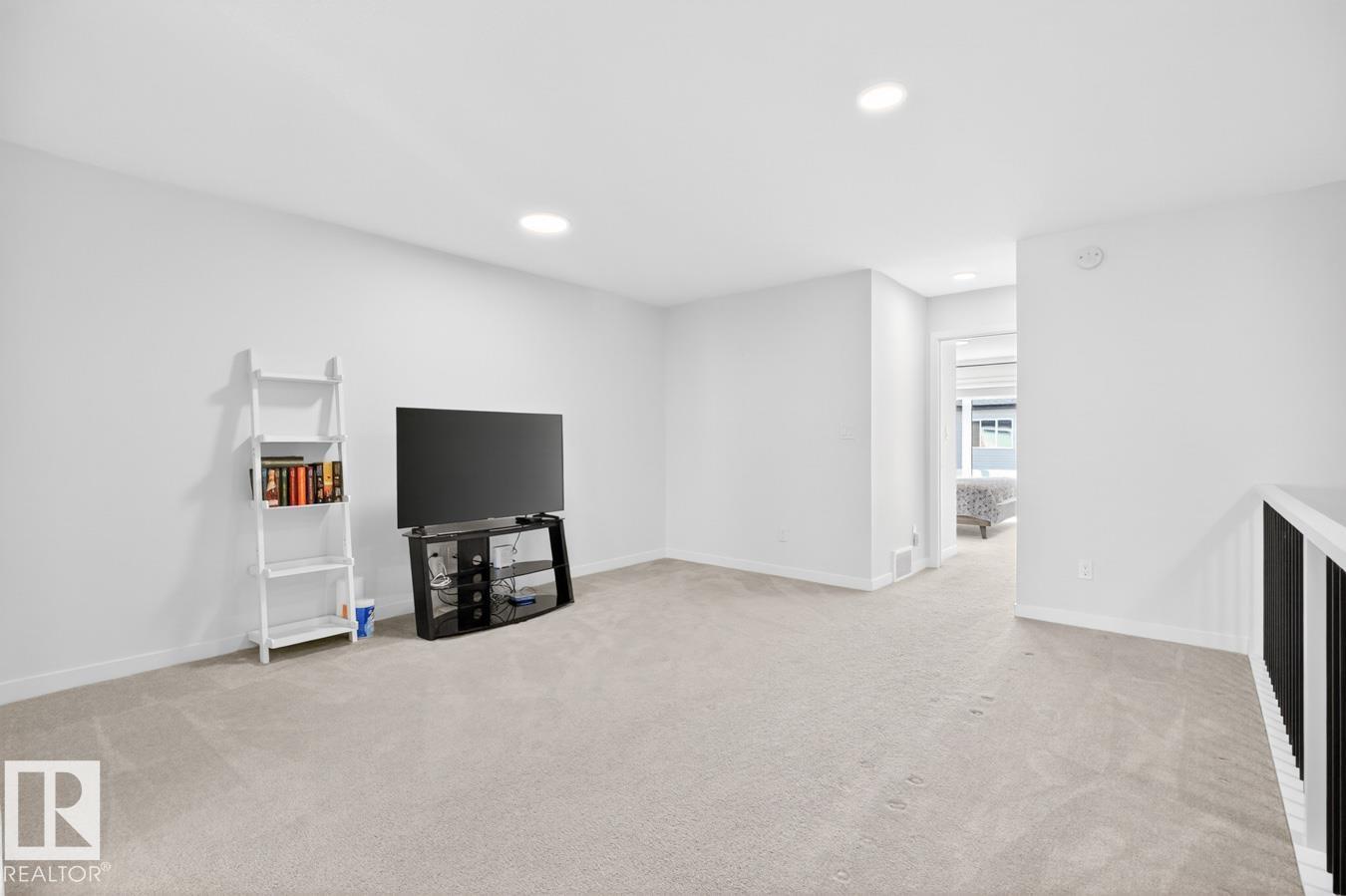 17347 100 ST NW - 17