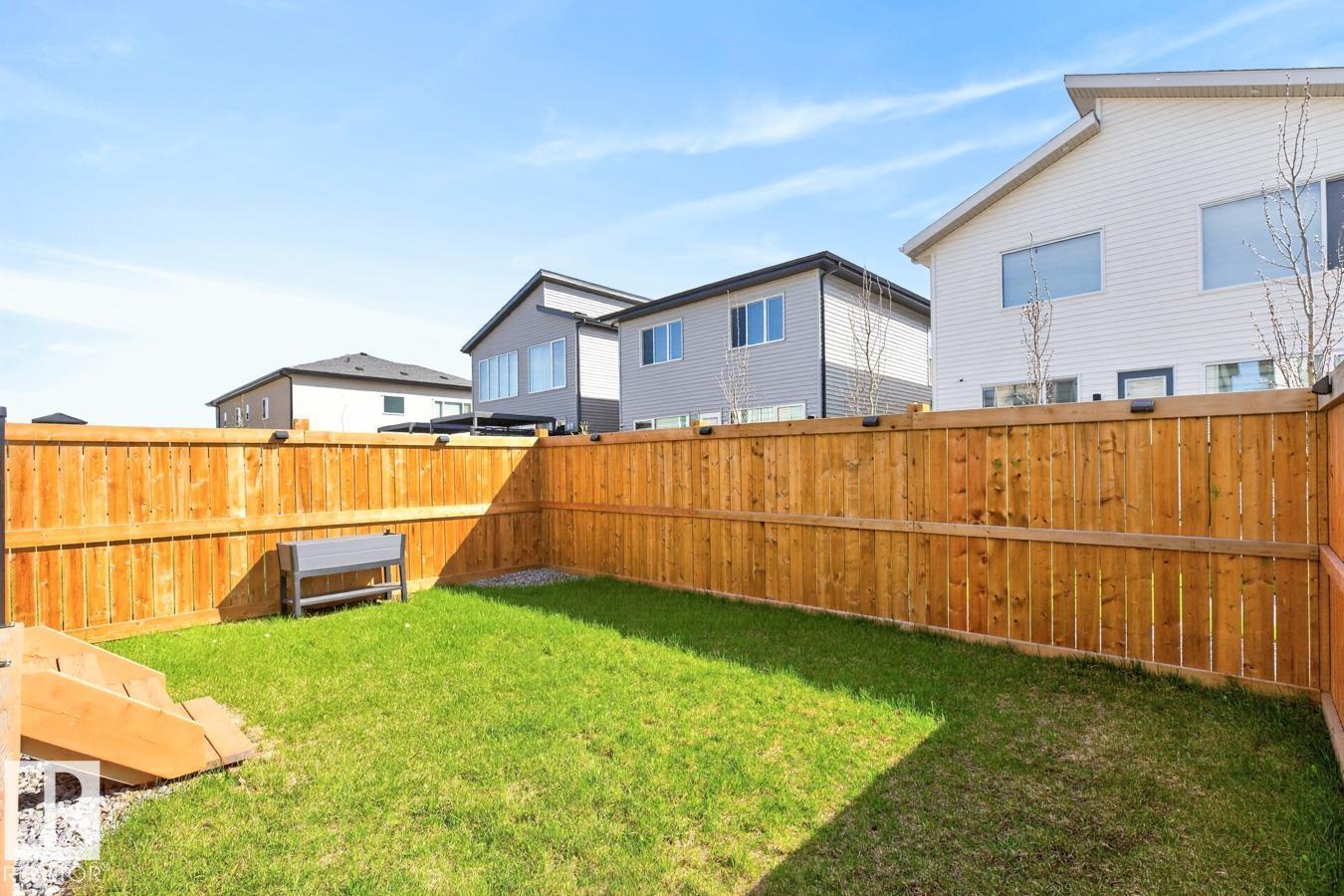 17347 100 ST NW - 29