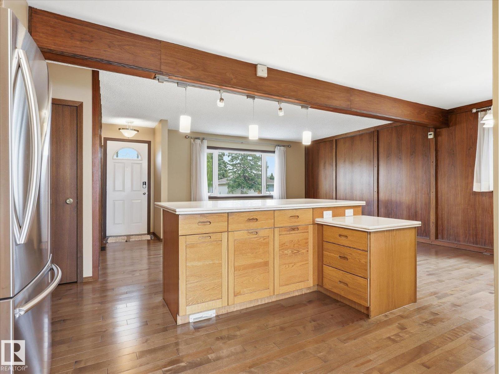 13504 116 St NW NW - 11