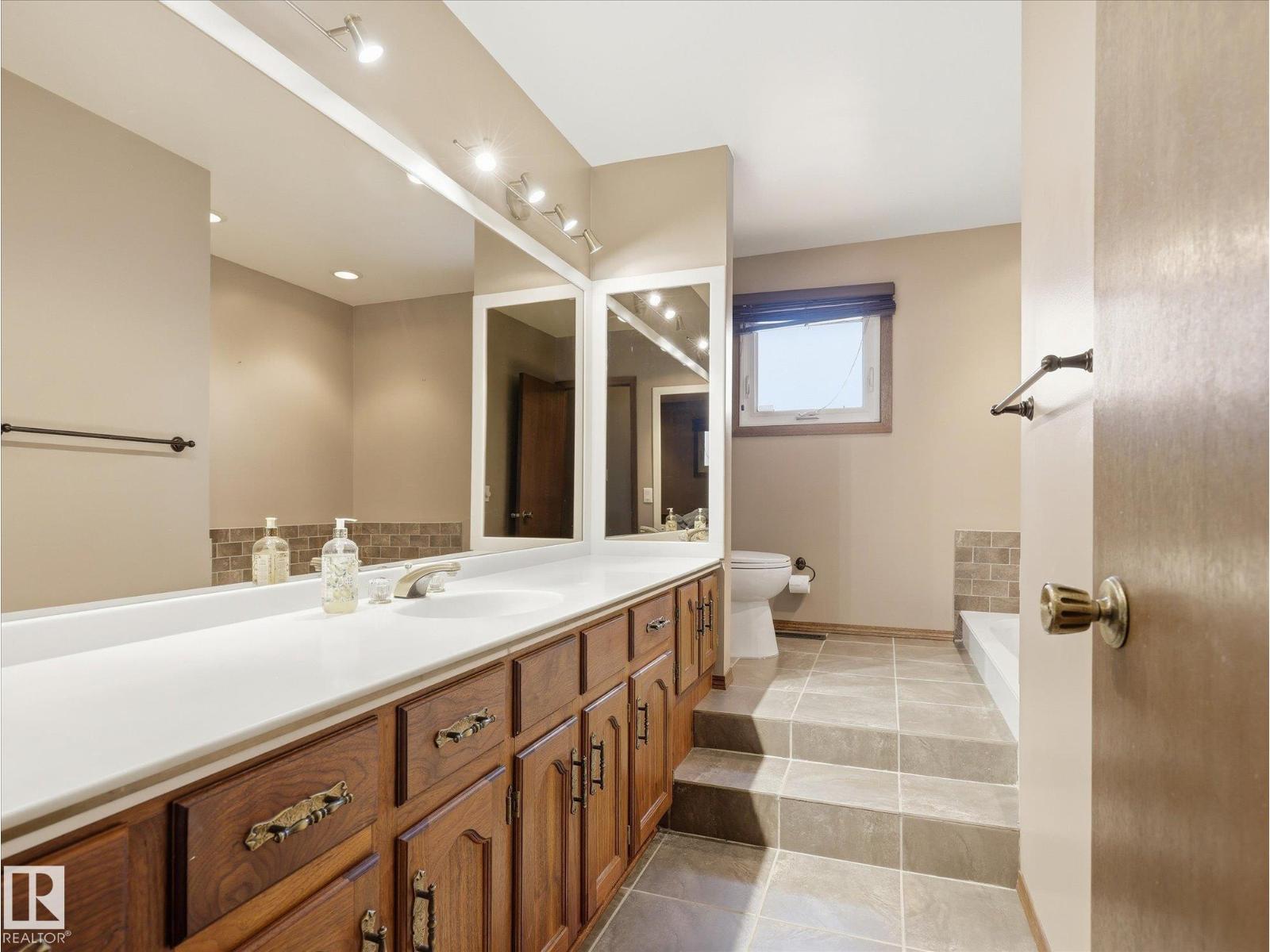 13504 116 St NW NW - 14