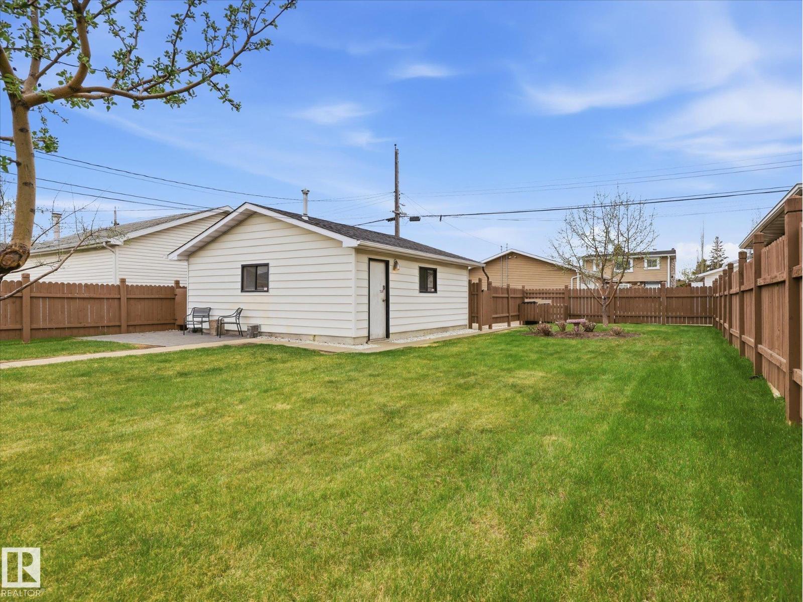 13504 116 St NW NW - 29