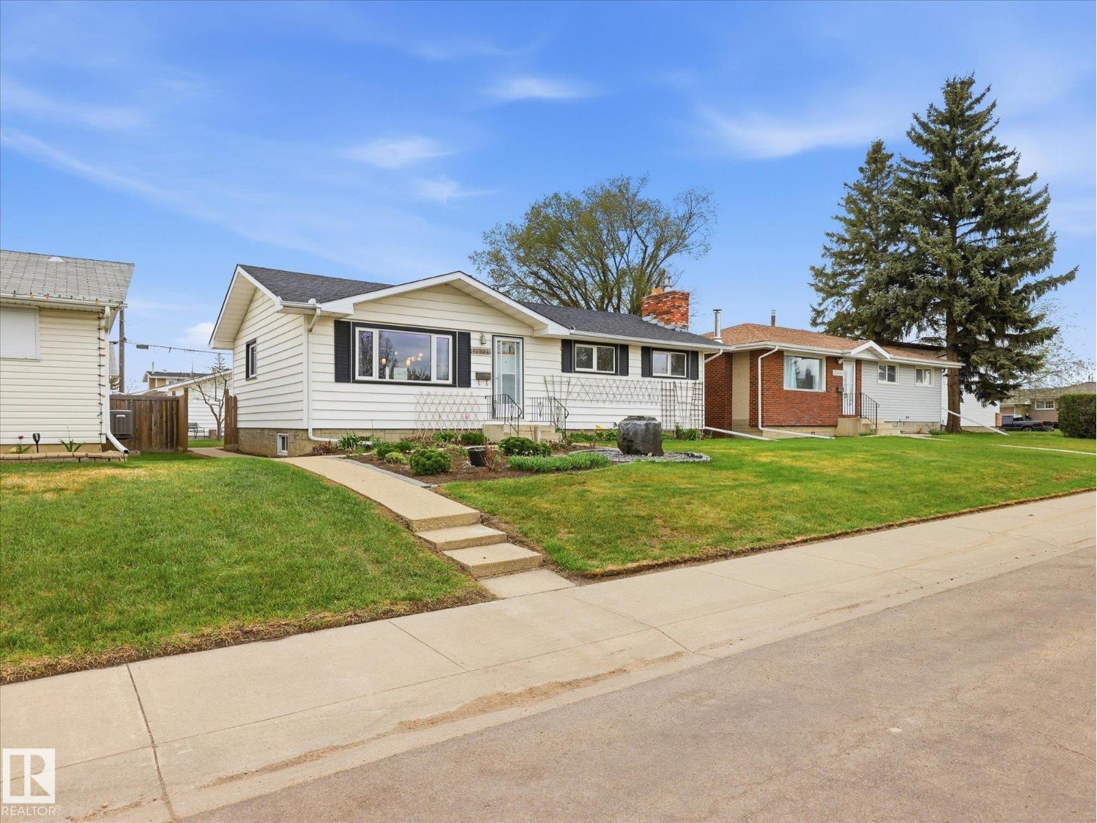 13504 116 St NW NW - 3