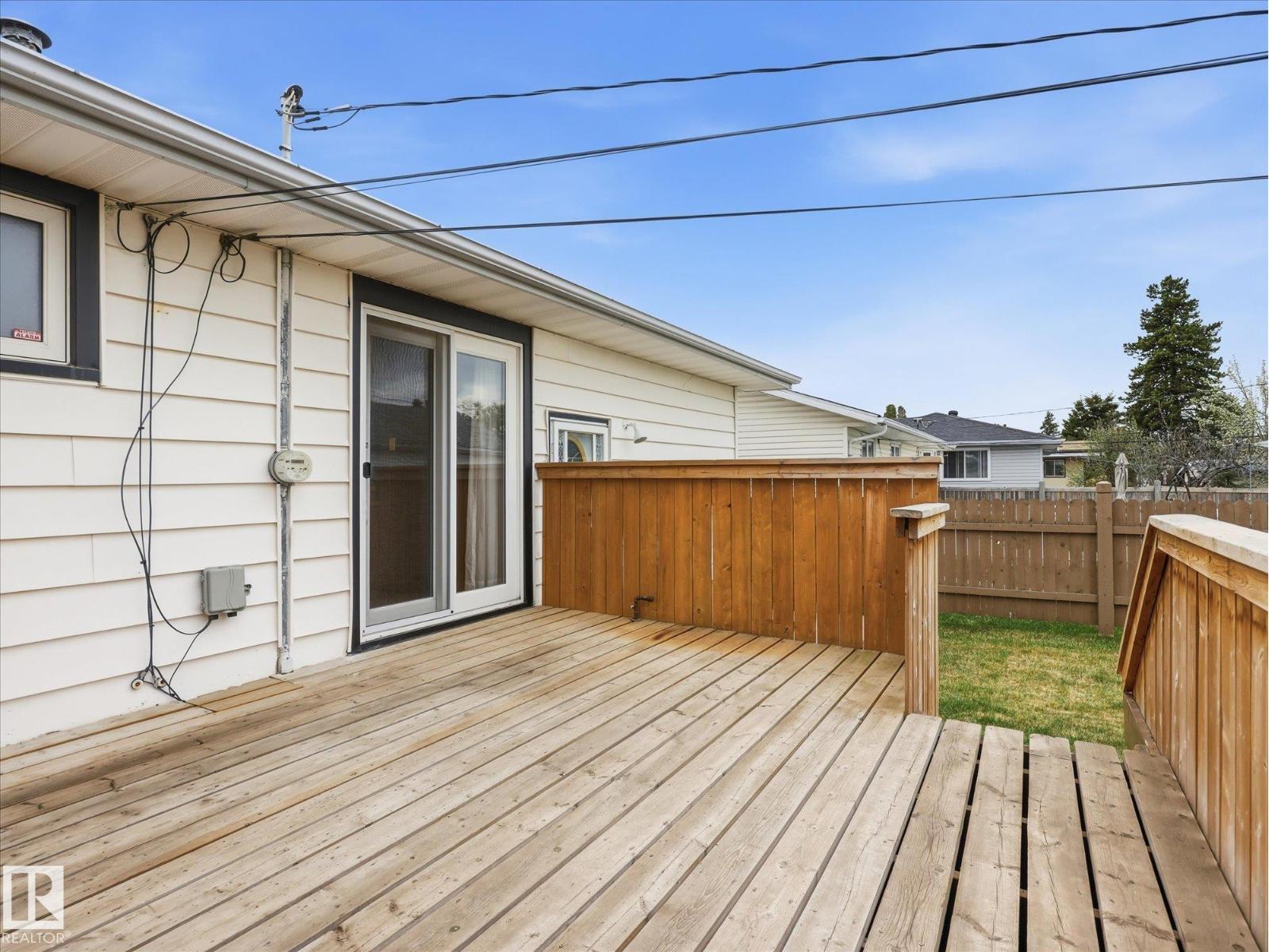 13504 116 St NW NW - 32