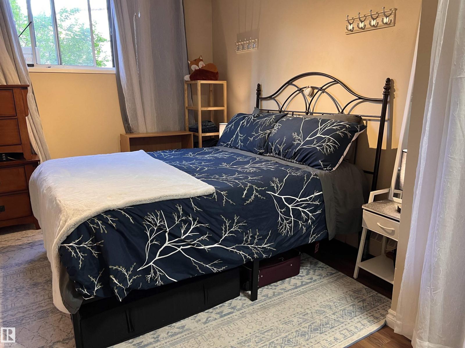 #106 10421 93 ST NW NW - 35