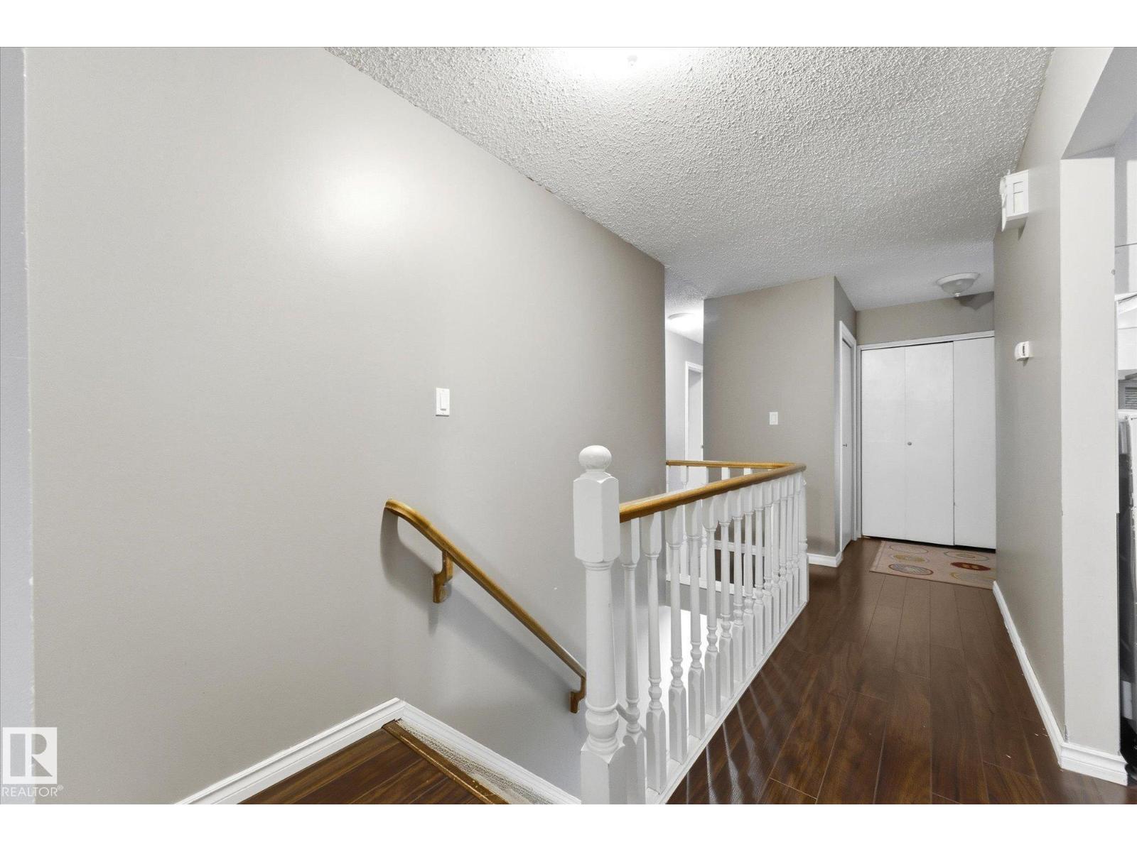 27 WESTVIEW CR - 27