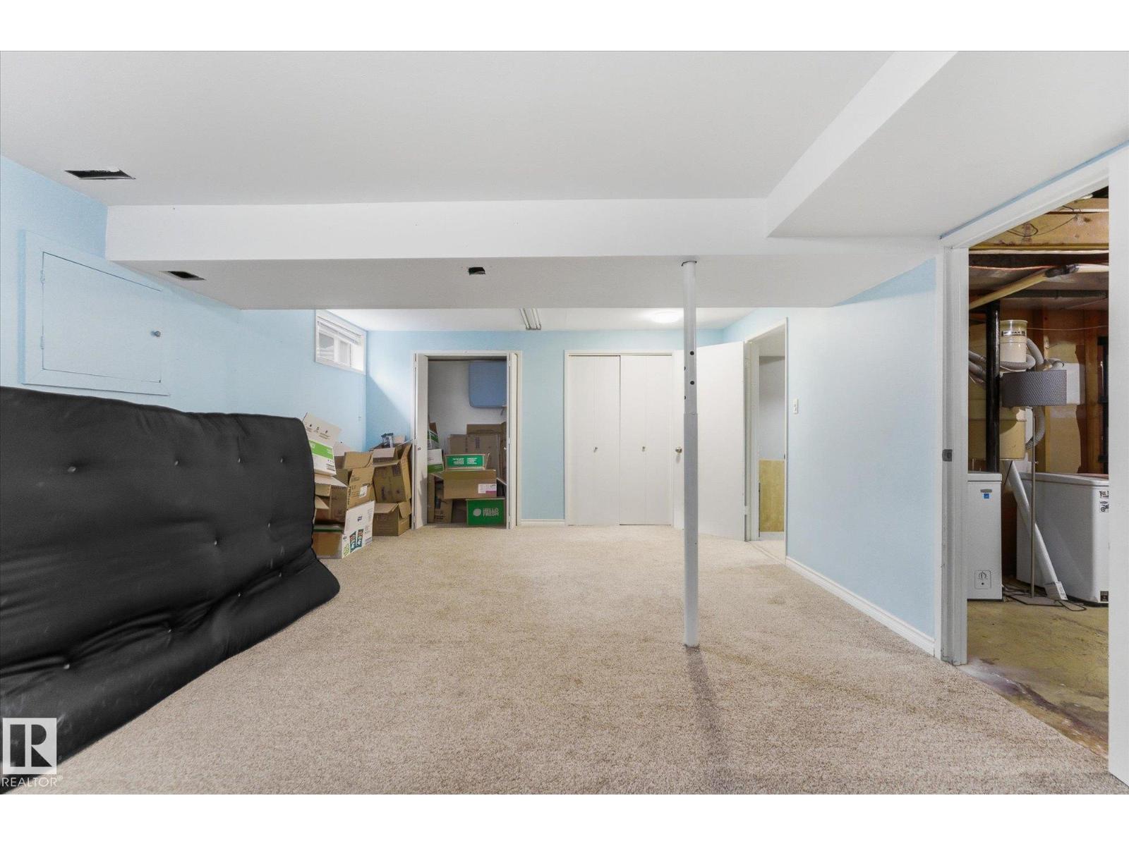 27 WESTVIEW CR - 37