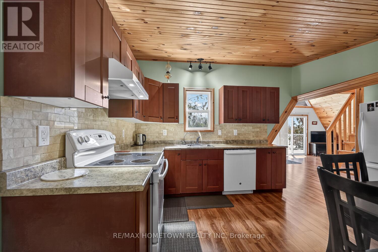 304 HAY BAY LANE - 20
