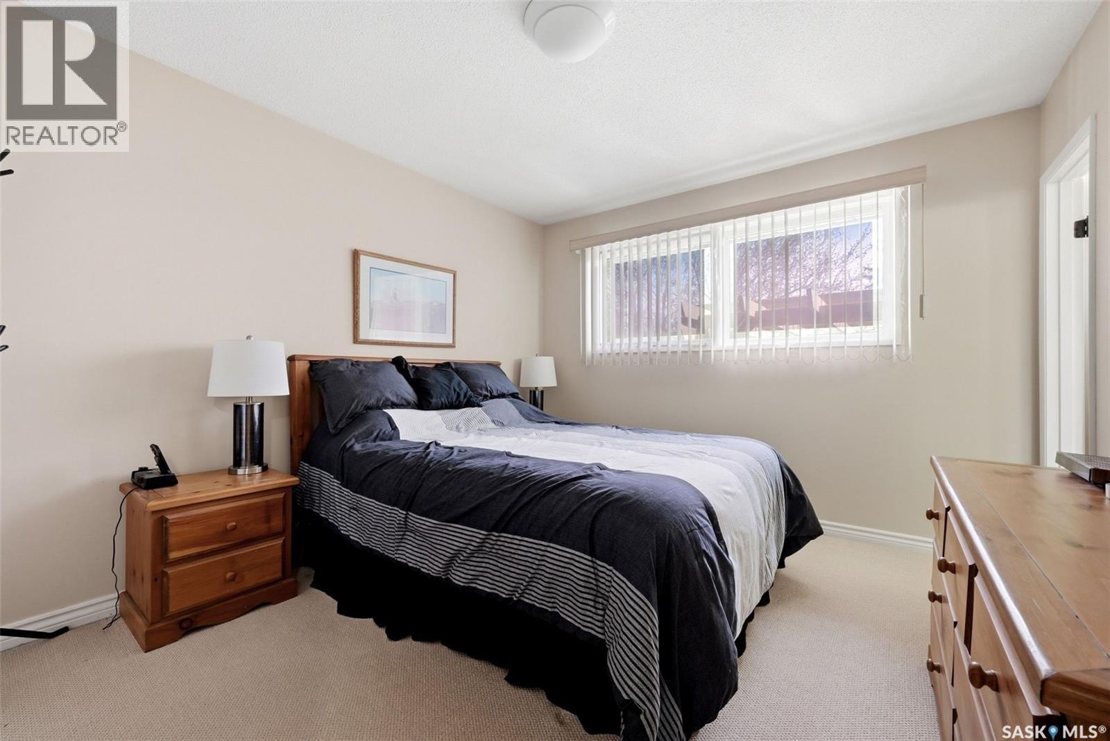 15 Hudson DRIVE - 15