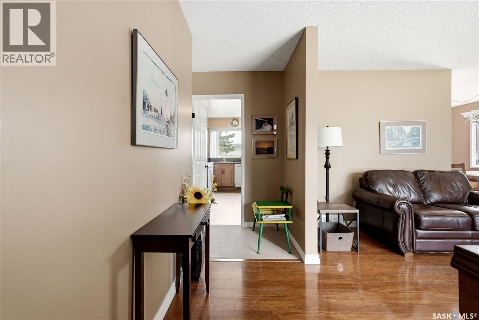 15 Hudson DRIVE - 4