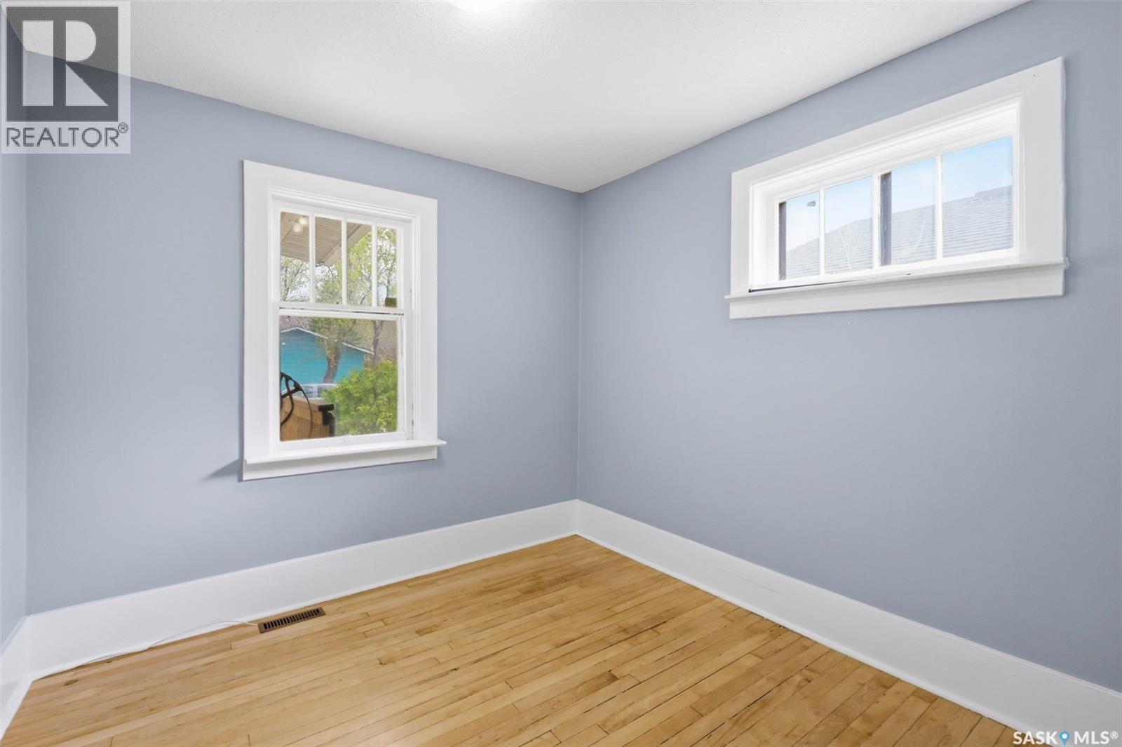 825 L AVENUE S - 18