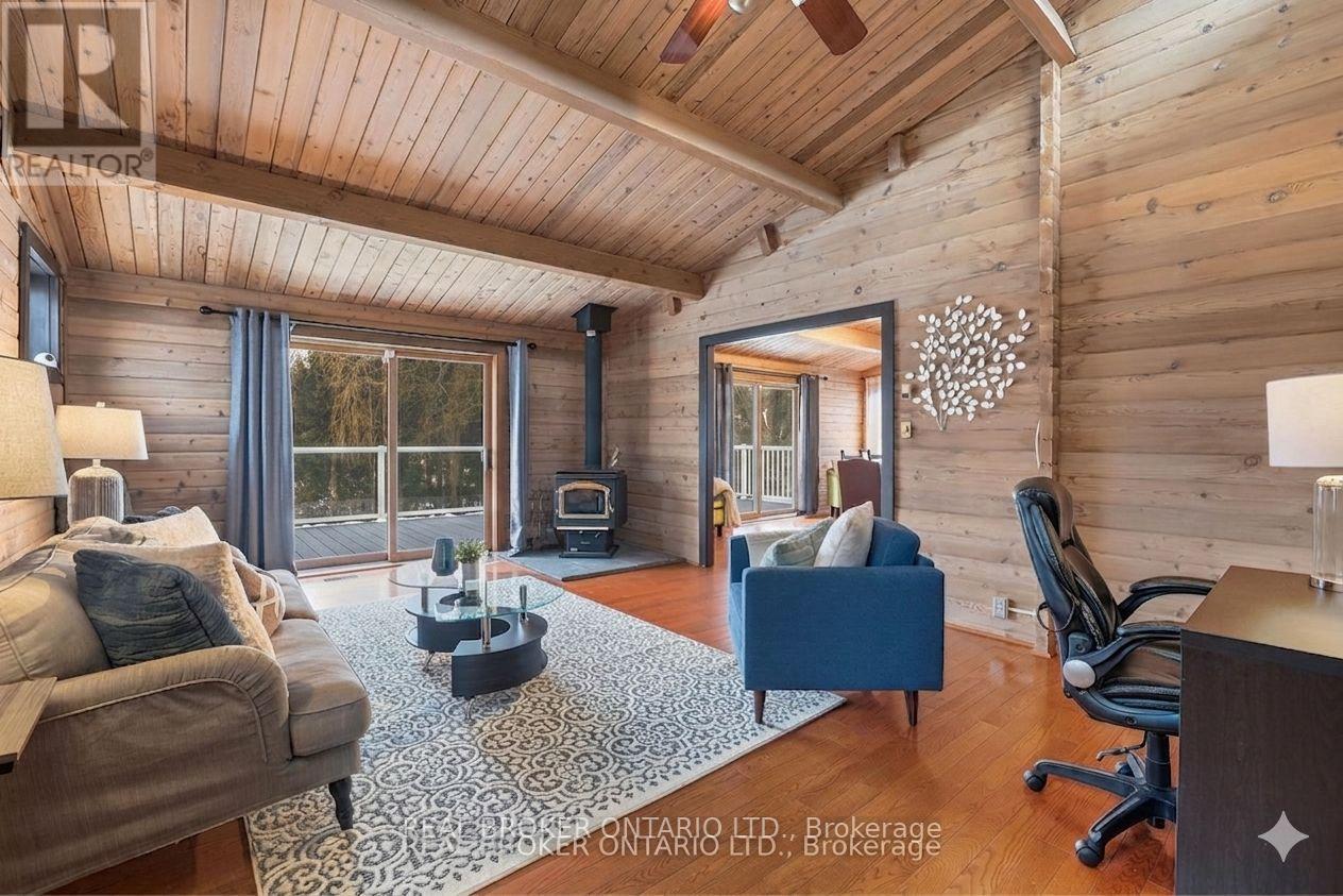 26 ORCHARD COURT - 13