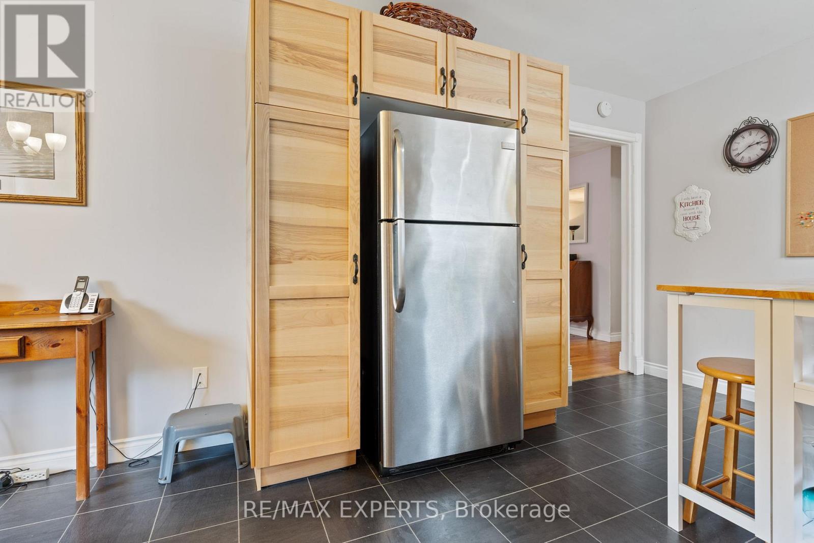 32 CRESTLYNN CRESCENT - 19