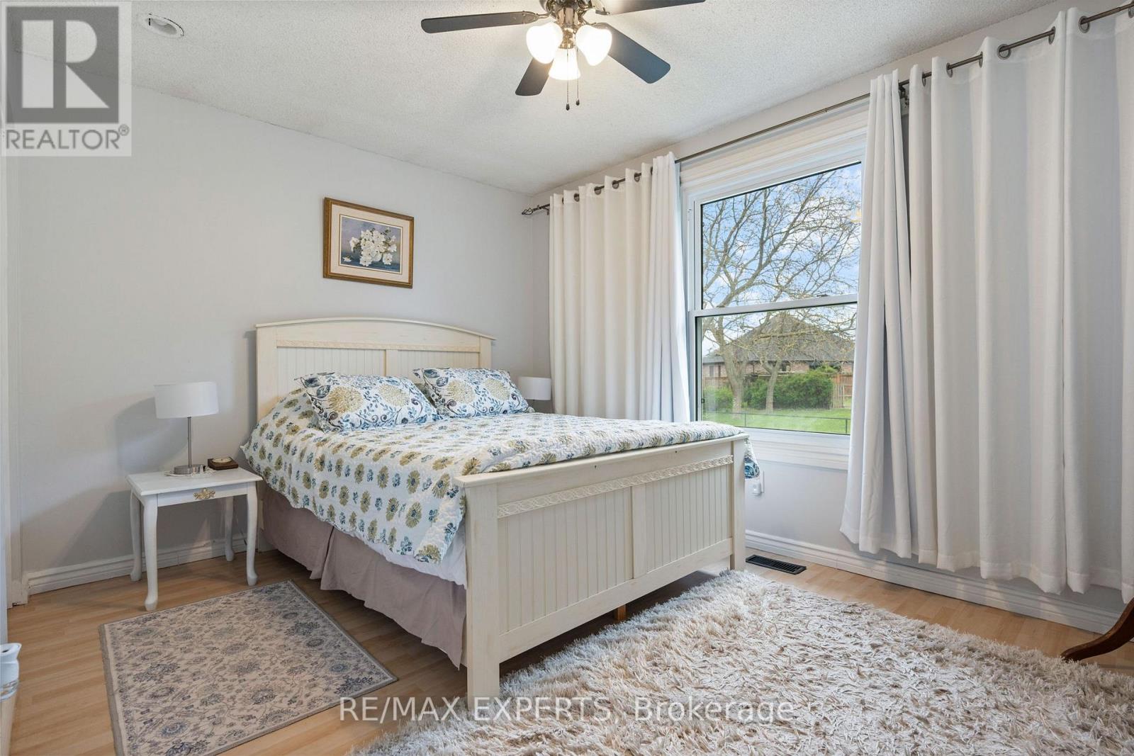 32 CRESTLYNN CRESCENT - 23