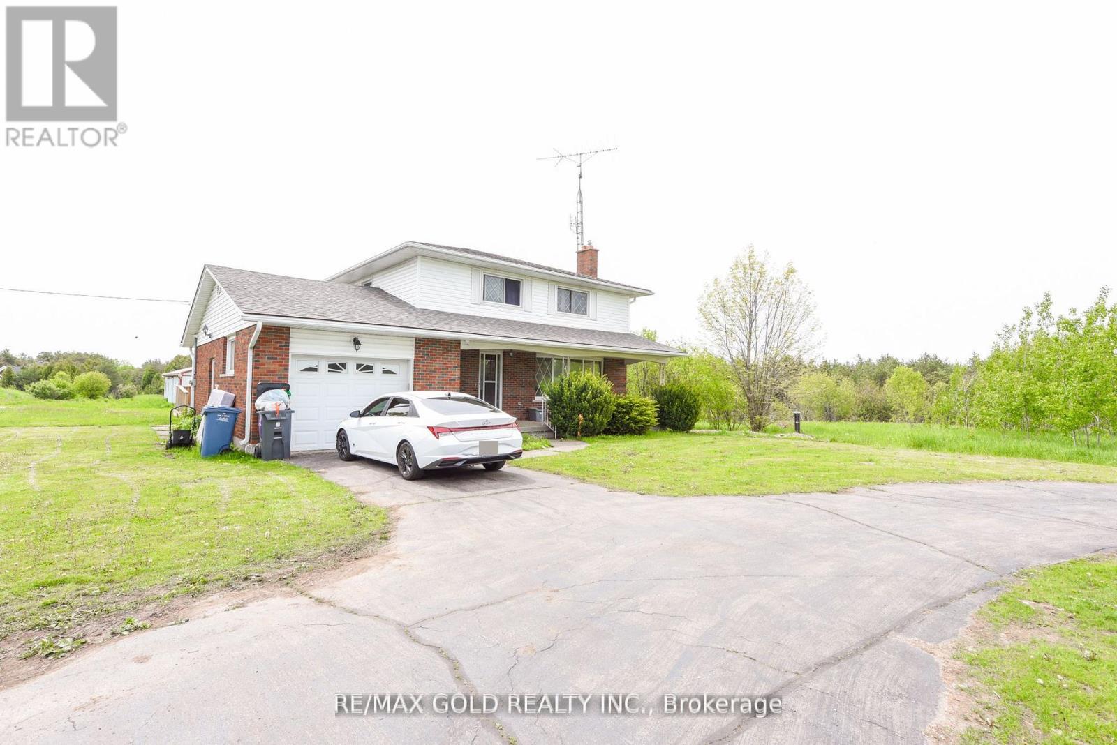769 STONE ROAD E - 11
