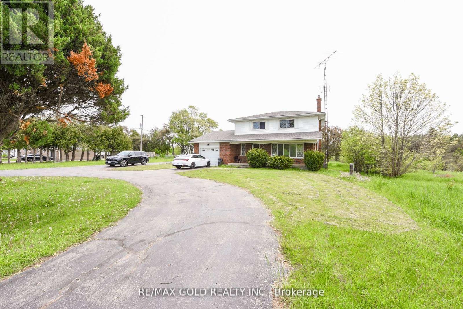 769 STONE ROAD E - 13