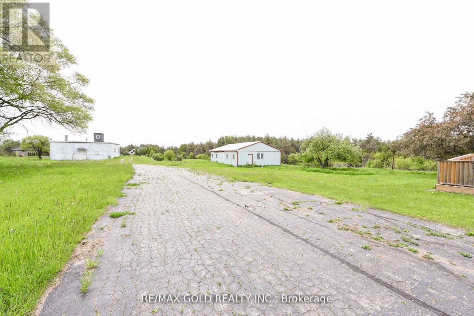 769 STONE ROAD E - 15