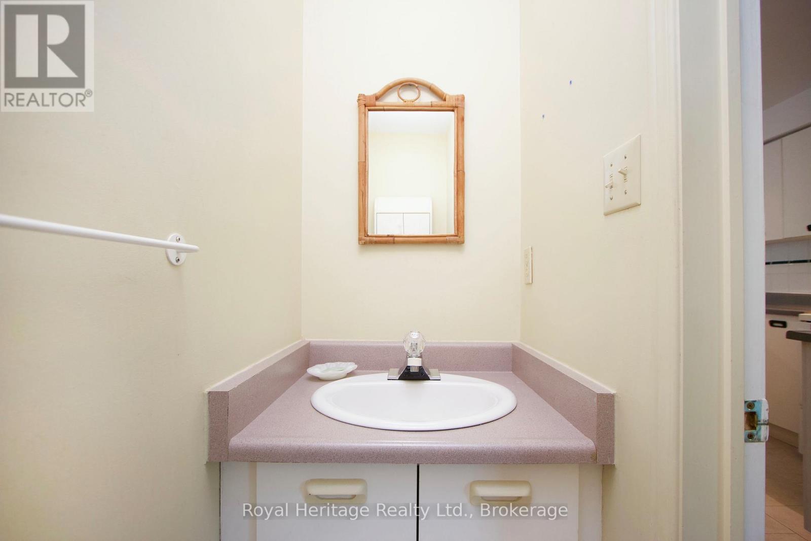 27 FURROW DRIVE - 17