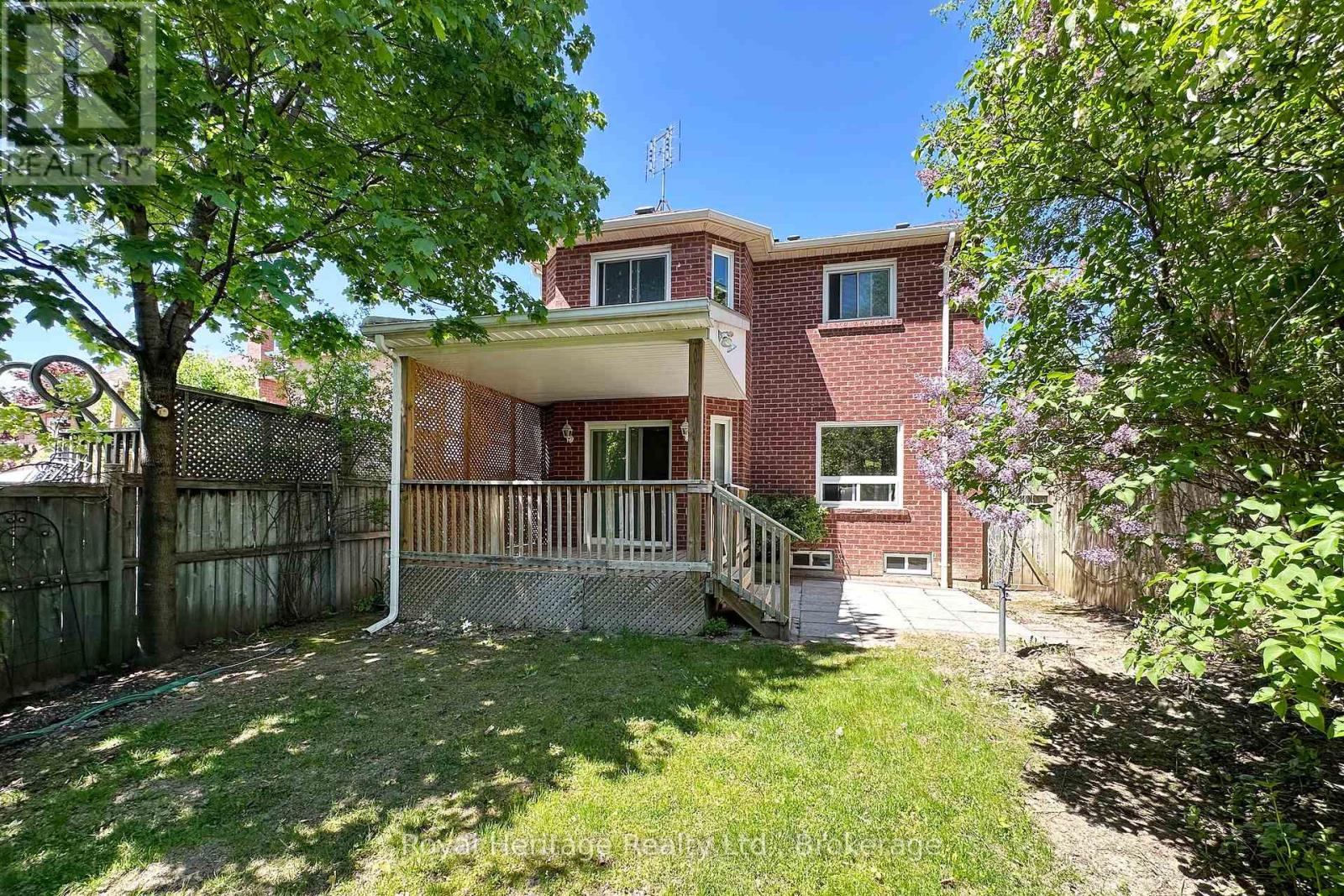27 FURROW DRIVE - 18