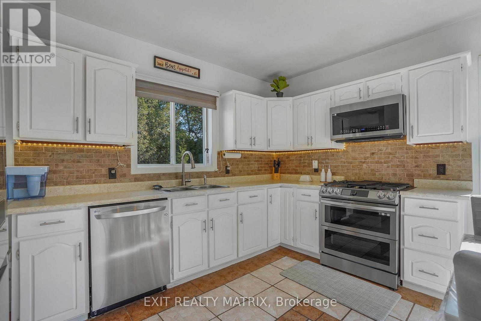589 LAFLECHE ROAD - 13
