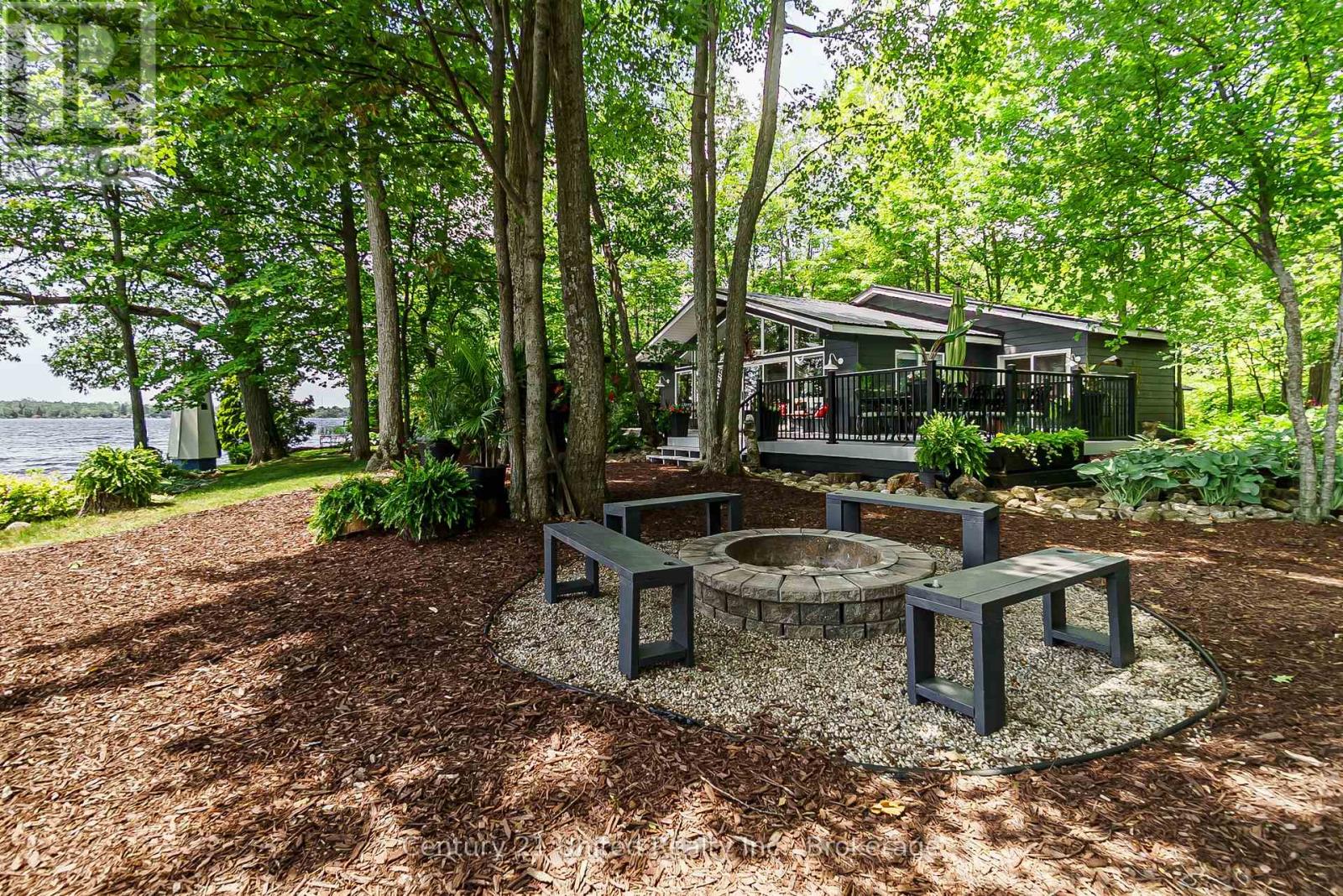 7004 ISLAND 70 - Image 16