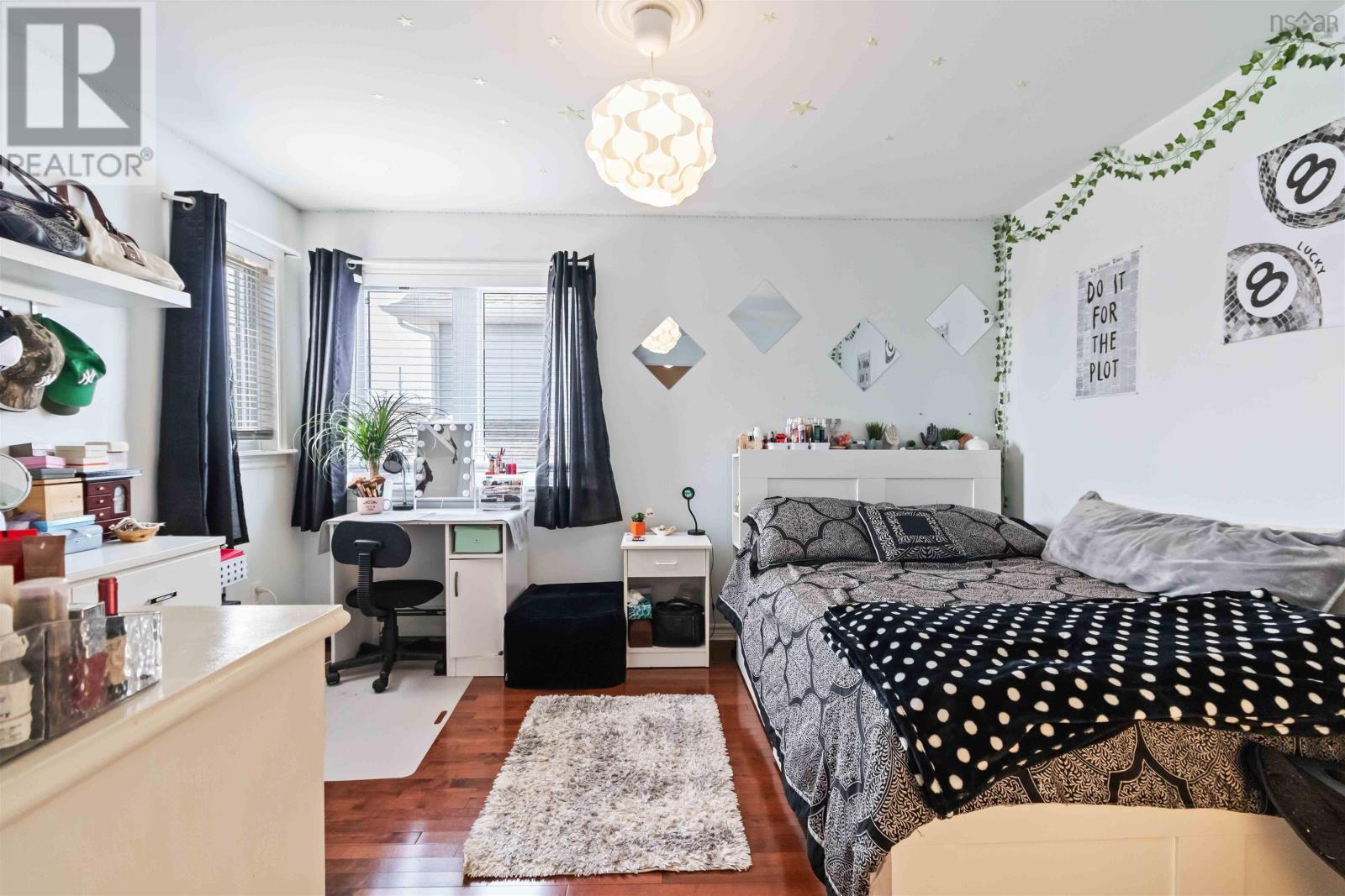 233 Starboard Drive - 32