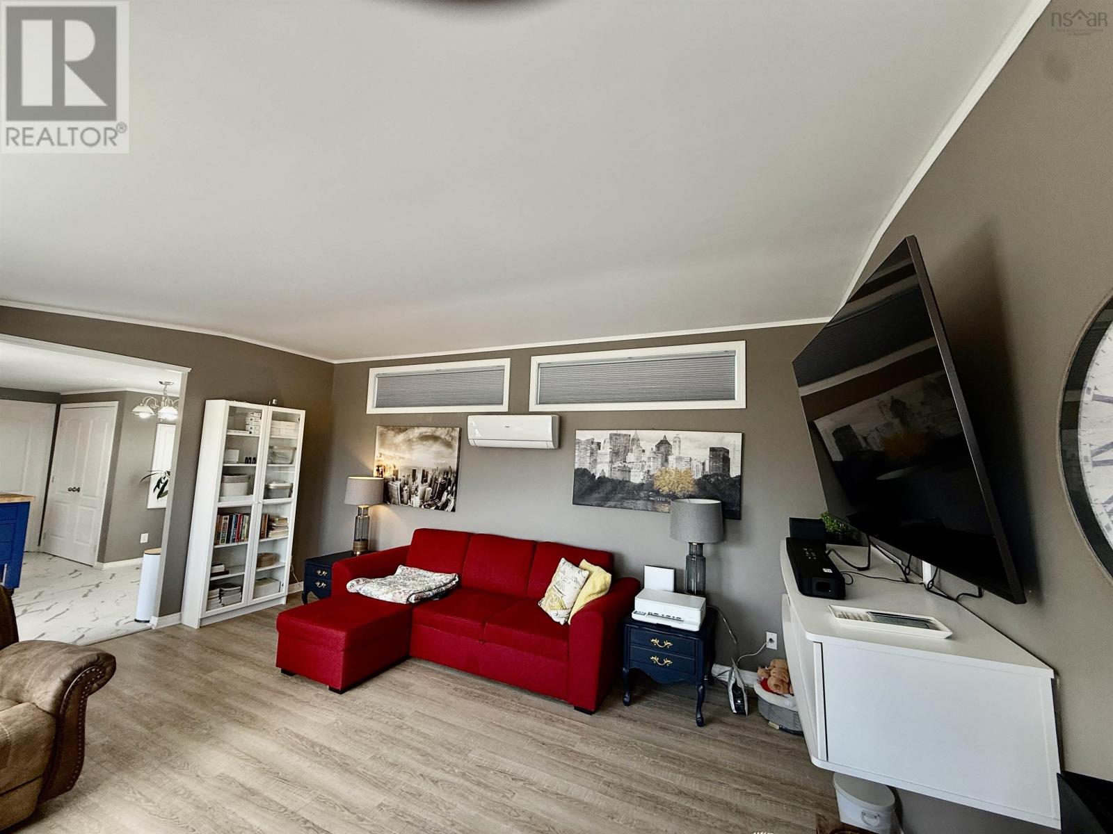 8 Wilson Avenue - 10