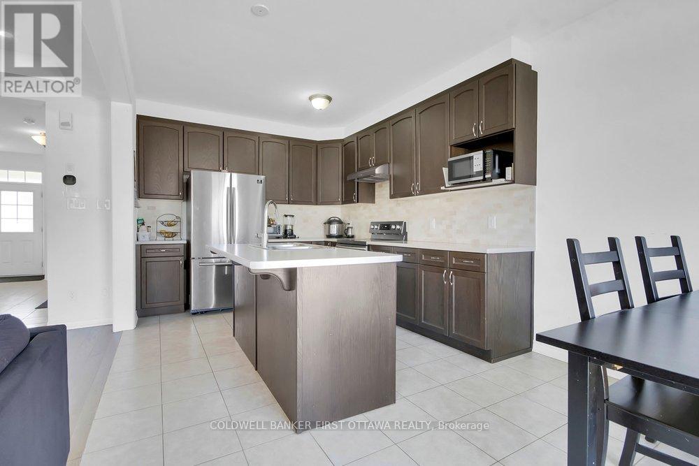 4852 ABBOTT STREET E - 10
