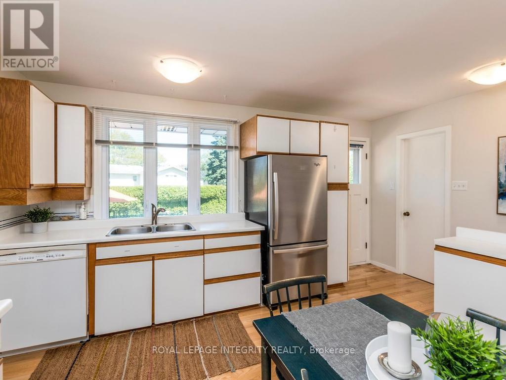 55 OVERLAKE DRIVE - 11