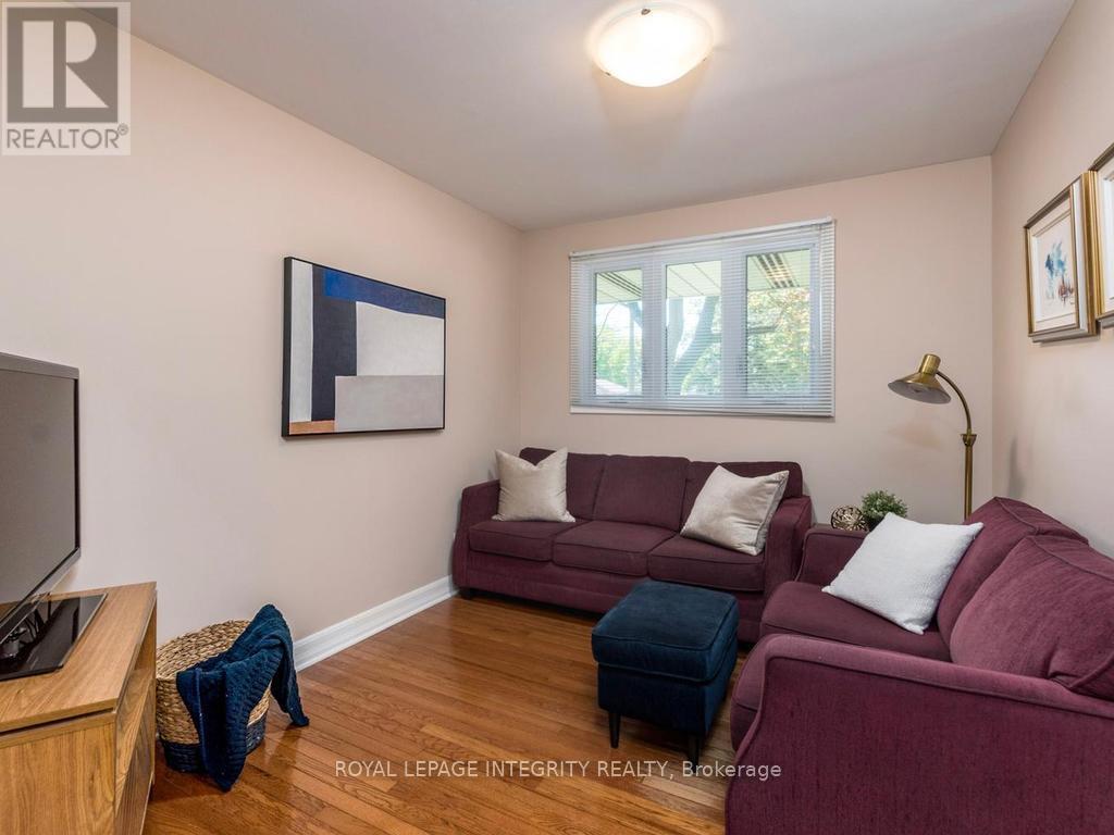 55 OVERLAKE DRIVE - 19