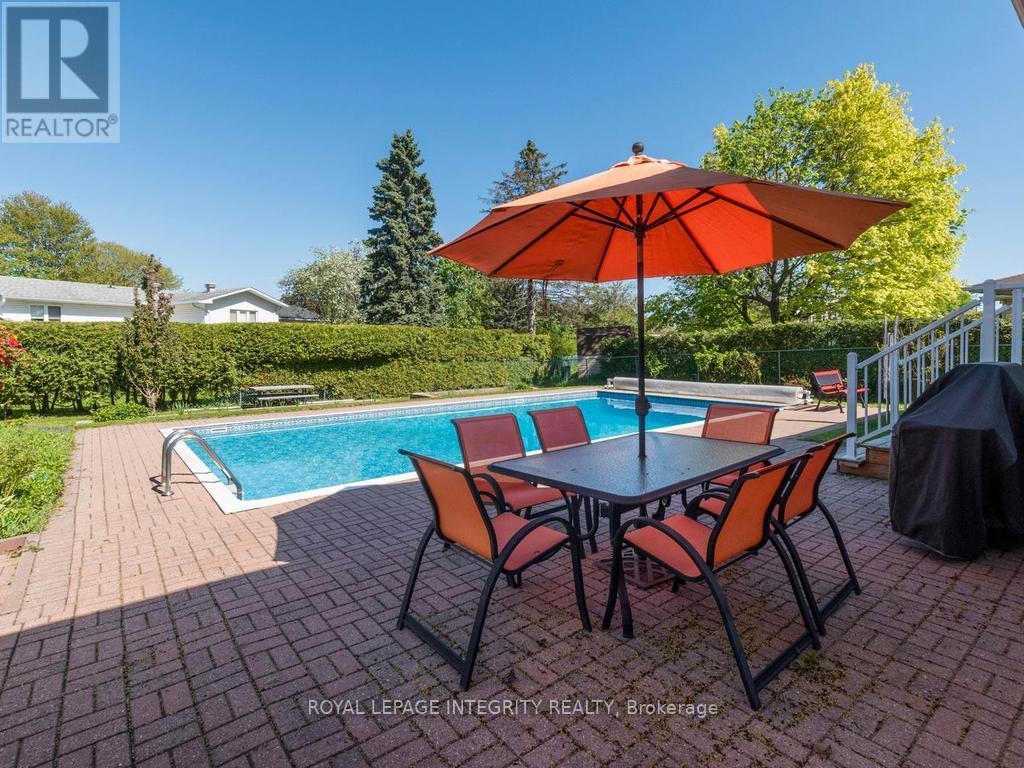 55 OVERLAKE DRIVE - 37