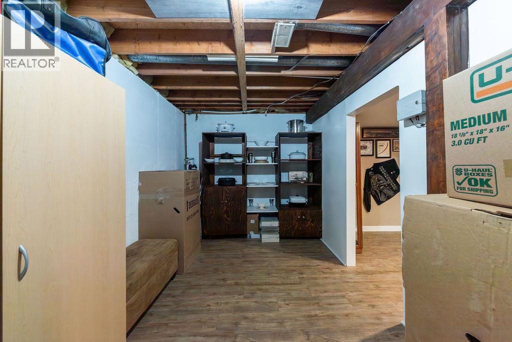 985 Schreiner Street - 36