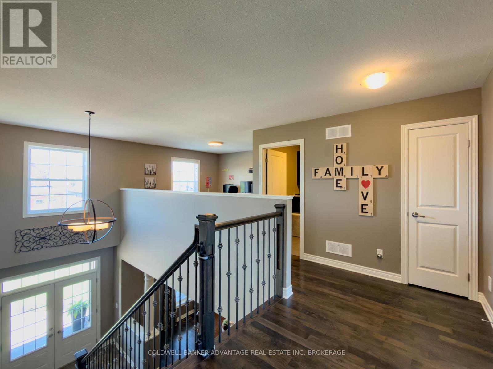 336 CREEKSIDE DRIVE - 27