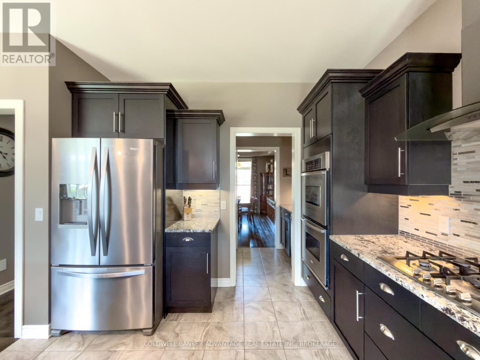 336 CREEKSIDE DRIVE - 8