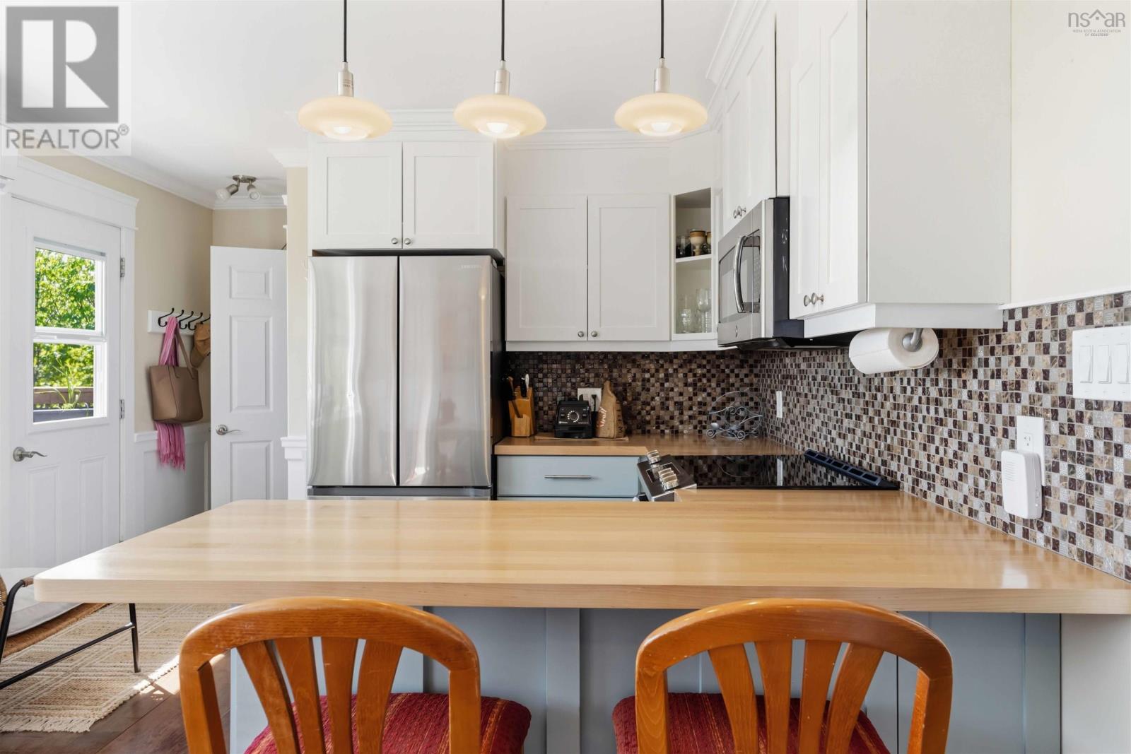 Property 22 of 48 of 152 Second Avenue