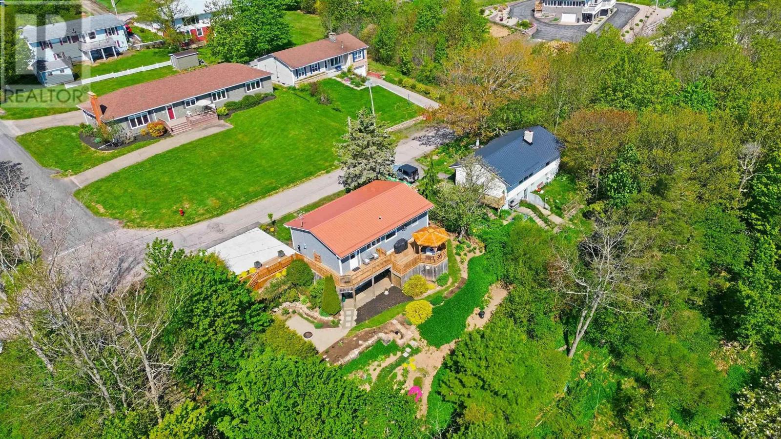 Property 39 of 48 of 152 Second Avenue