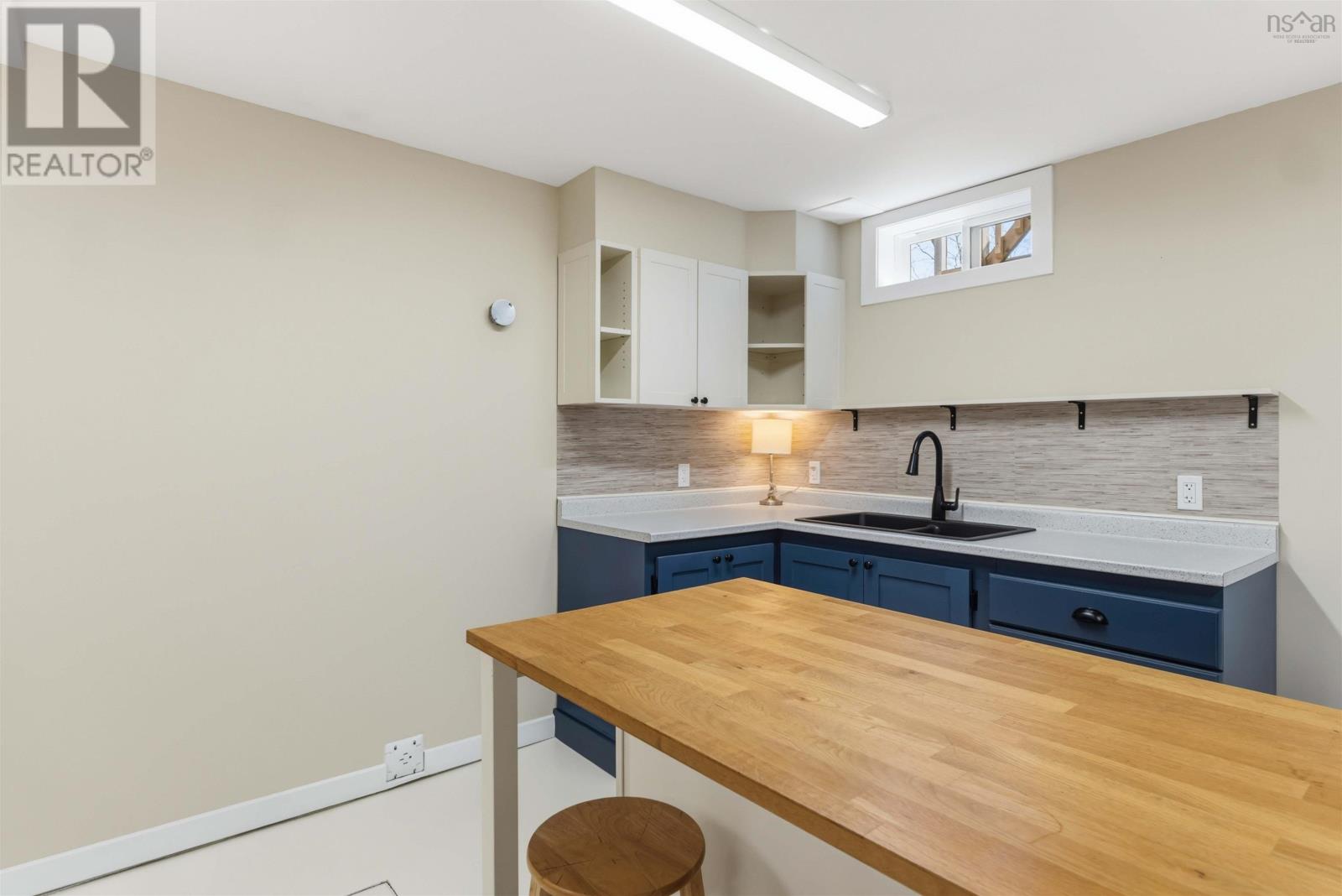 Property 32 of 48 of 152 Second Avenue