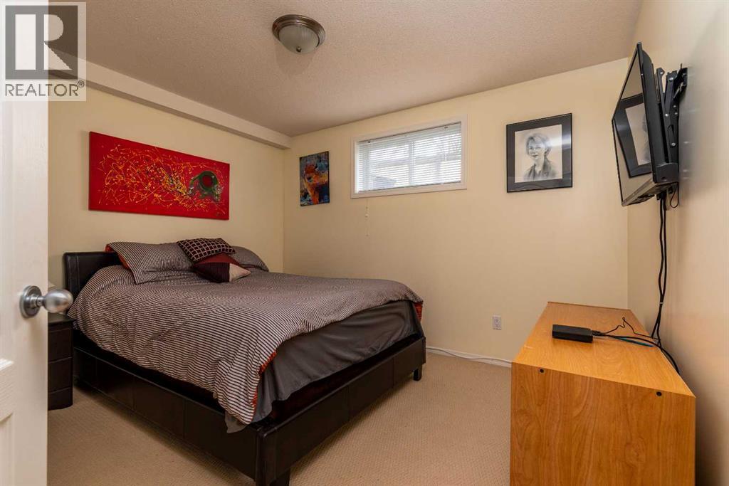 3906 63A Ave — photo 26