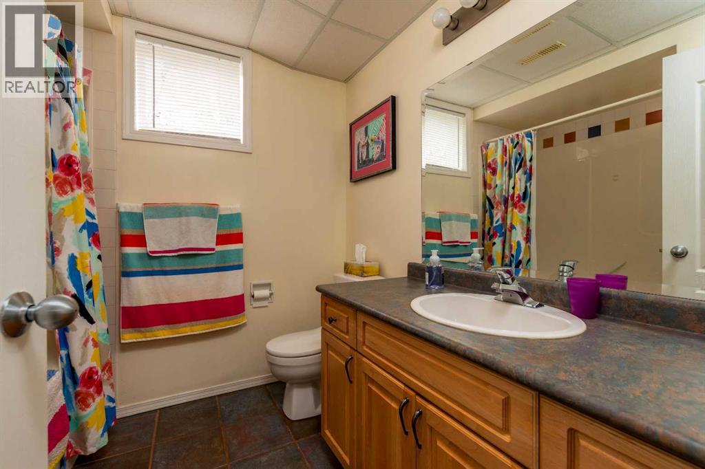 3906 63A Ave — photo 25