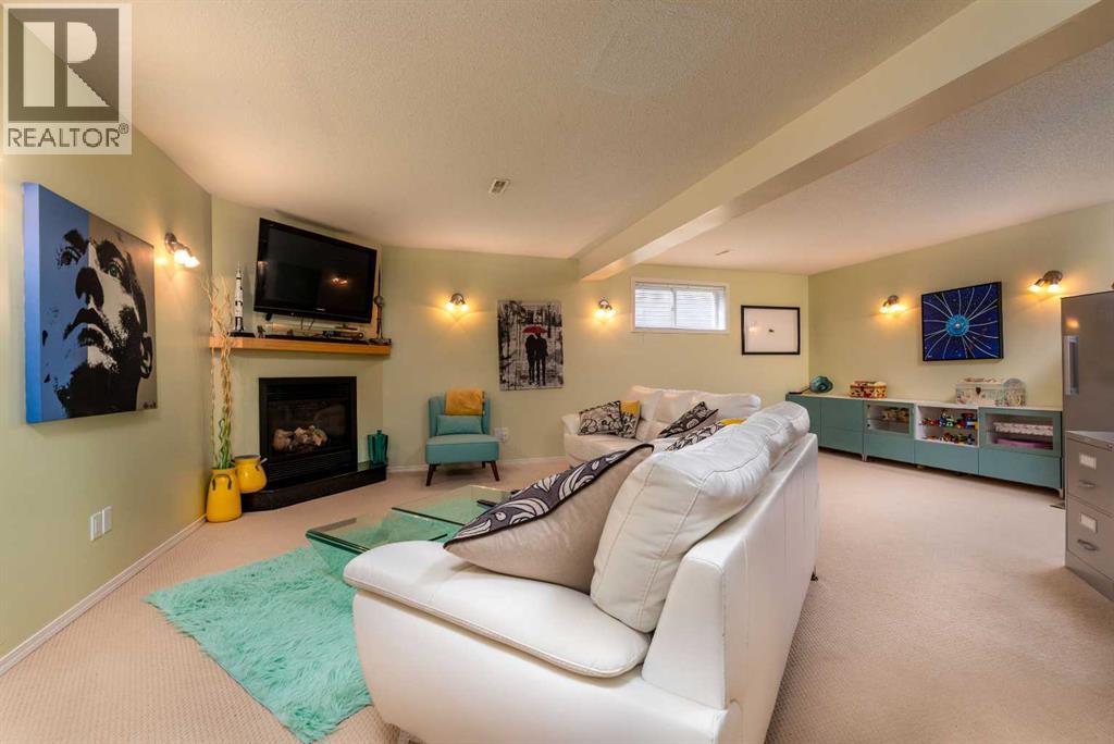 3906 63A Ave — photo 18